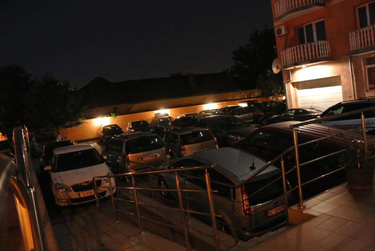 Pensiune Roua Arad Exterior photo